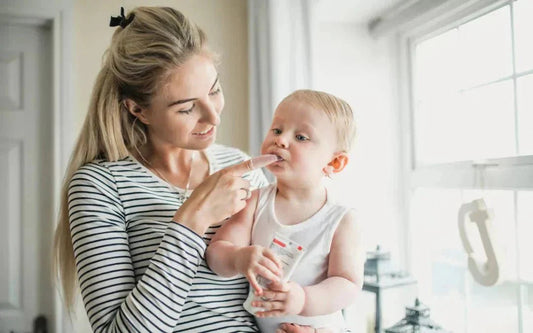 Zahnpflege für dein Baby – Richtig Zähne putzen - GRÜNSPECHT Naturprodukte